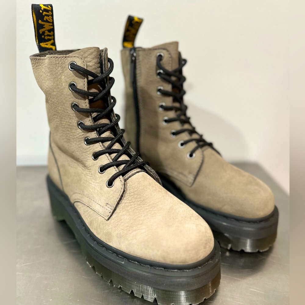 JADON BOOT MILLED NUBUCK PLATFORMS multiple sizes  NWOT Nickle Grey